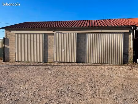 à louer local de 120 m2