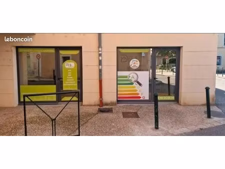 local commercial 45 m² – emplacement idéal – parking à proximité