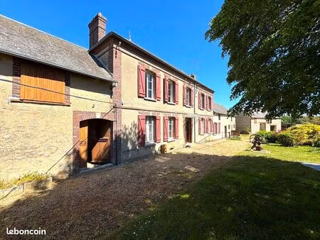 maison 5 pièces 136 m²