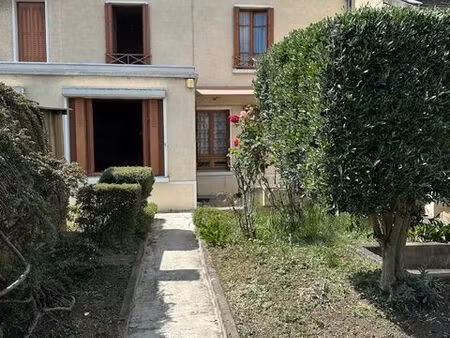 maison 4 pièces  avec jardin  garage et dépendances à epinay-sur-seine