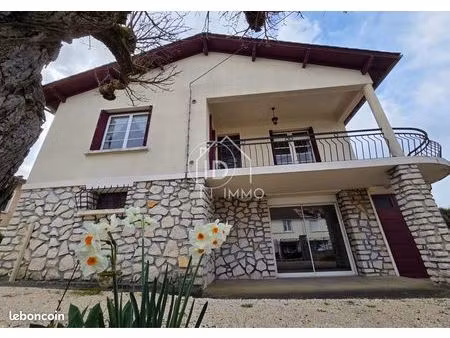 maison 7 pièces 169 m²