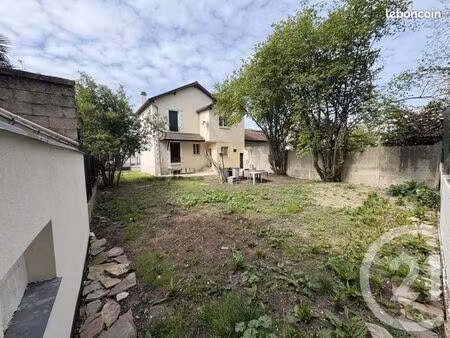 maison 6 pièces 108 m²