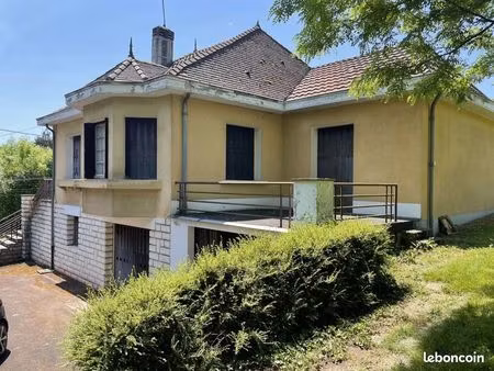 villa 7 pièces 151 m²