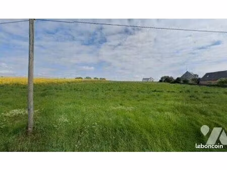 terrain 1445 m² loyat