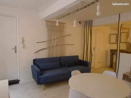 grand studio meublé