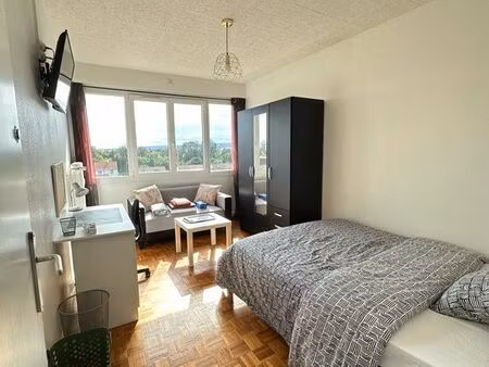 chambre meublée tout compris