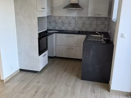 appartement t3 centre ville sartilly