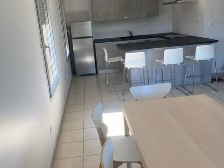 t3 meublé avec piscine + 2 places parking belle copropriété villefontaine