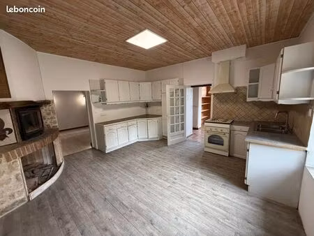 maison rénové 95m2 avec grand jardin