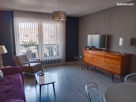 appartement 3 pièces avec terrasse et 1 place de parking