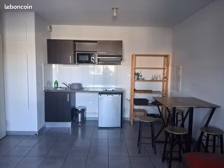 appartement t2  40m2  avec terrasse et double stationnement  launaguet