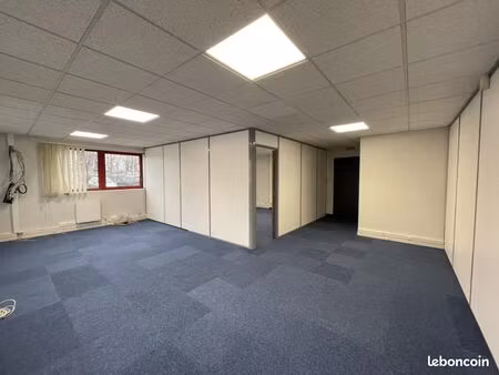 bureaux 57 m²