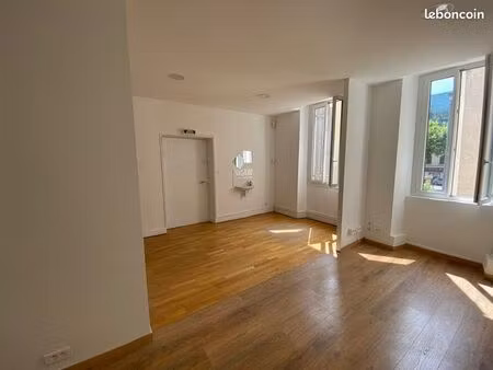 local 35 m² nyons