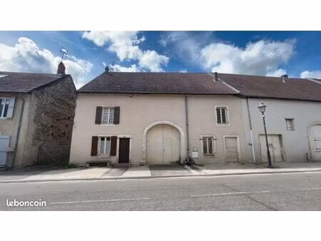 ferme 5 pièces 95 m²