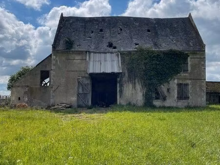 vends grange et dépendance
