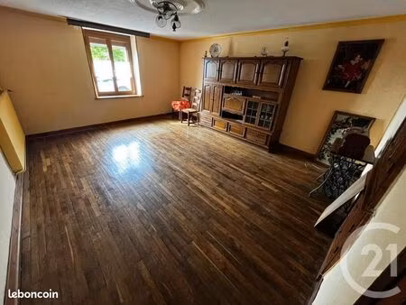 maison 5 pièces 145 m²