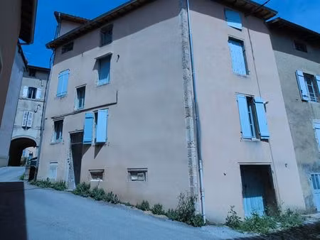 maison 13 pièces 300 m²