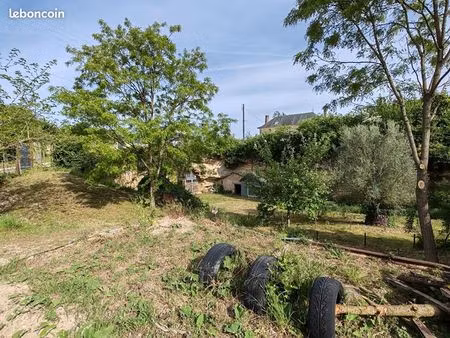 terrain 895 m² doué-en-anjou
