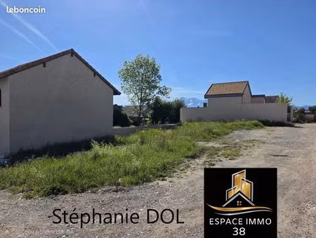 terrain 276 m² roissard