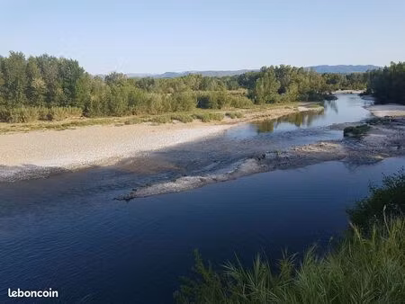 terrain loisir familiale magique très rares avec rivière