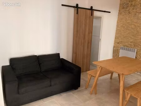 joli appartement type f2 meuble centre historique