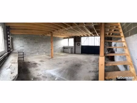 loue garage box garde meuble stockage