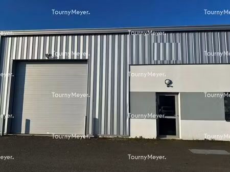 location local d’activités vigneux de bretagne 44360 335m²