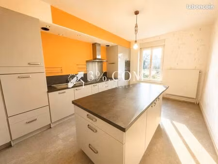 maison 10 pièces 210 m²