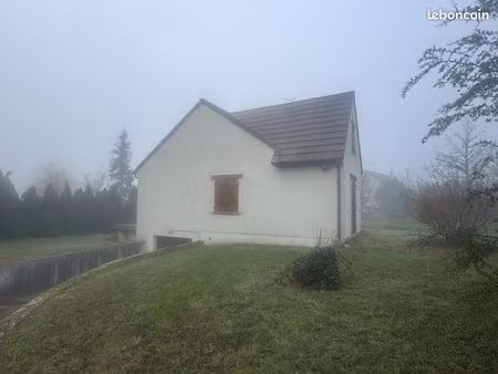maison avec sous sol complet grand terrain