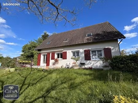 maison 8 pièces 160 m²