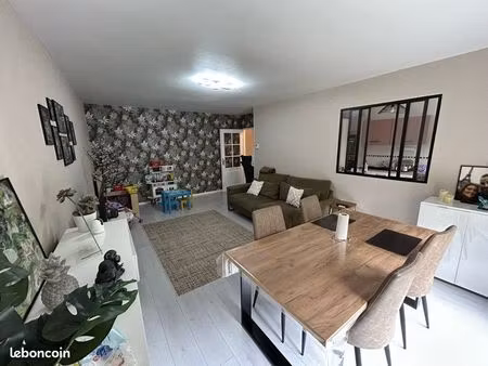 appartement t3 de 75 m² avec terrasse et garage deux véhicules