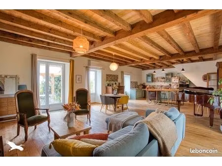 maison 6 pièces 146 m²
