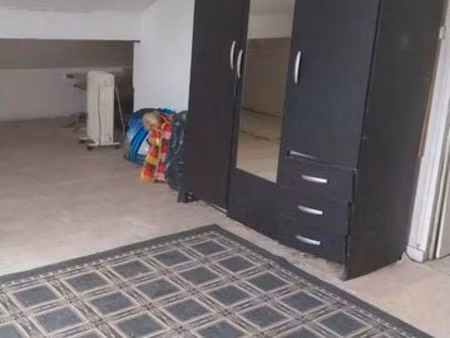 2pieces a louer sous comles spacieux