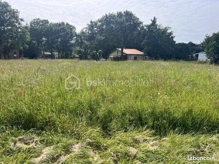 terrain 1 432 m² grayan et l hopital
