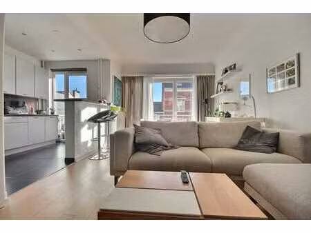 appartement 2 ch lumineux avec balcons