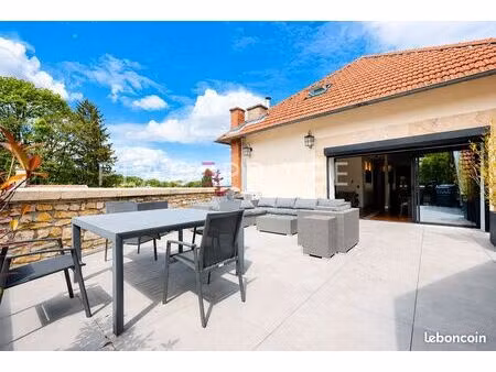 duplex 5 pièces 121 m²