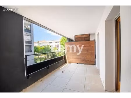 appartement 3 pièces 63 m²
