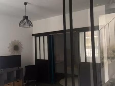 loue jolie t2 meublé
