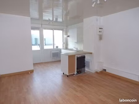 studio rénové en rez-de-chaussée – idéal étudiant ou jeune actif