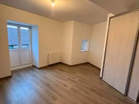 appartement t2 sombernon centre