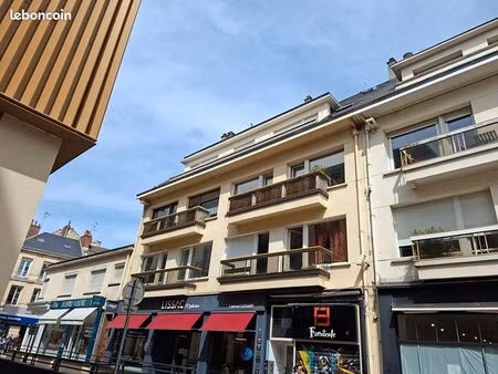 local 69 m² caen