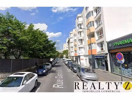 local commercial 258 m²