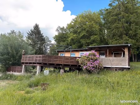 grand chalet avec terrasse de rêve et belle vue – projet à terminer soi-même