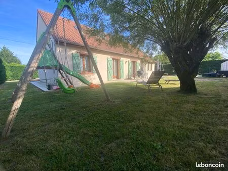 maison de 120 m2 bourg à pieds