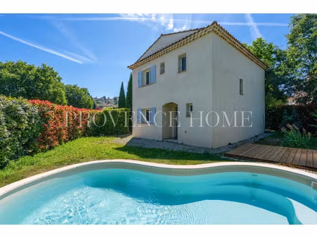 maison de luxe à vendre à lagnes