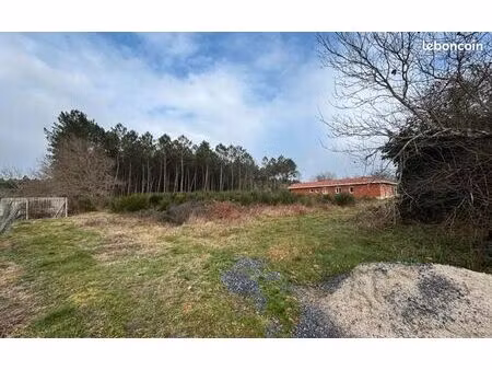 terrain 1 796 m² lesperon