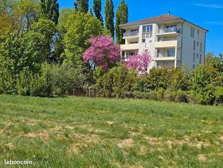 grand appartement f2