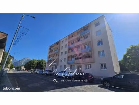 appartement 3 pièces 53 m²