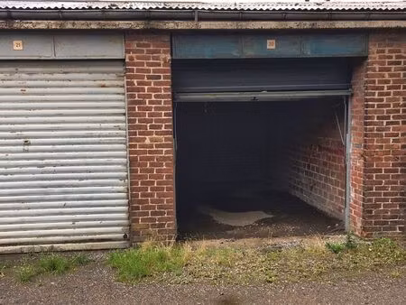 box à vendre à denain rue louis petit