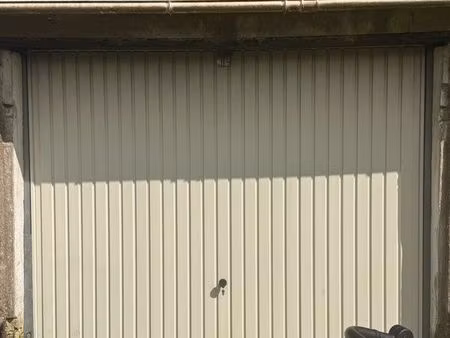 box garage